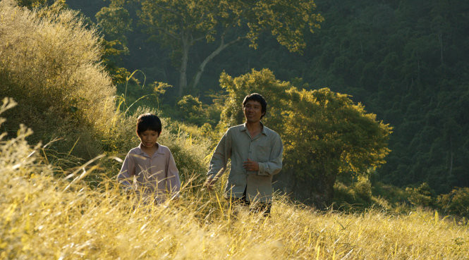 xem trailer cha cong con uoc vong tu mat dat len bau troi