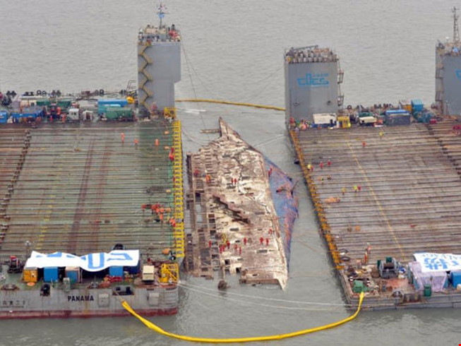 han quoc truc vot pha sewol tim 9 thi the mac ket