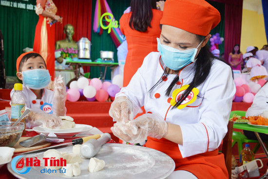 gia dinh va dinh duong tre tho