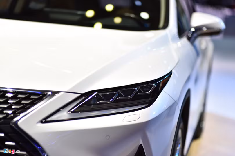 Chi tiết Lexus RX 450h bản nâng cấp tại Việt Nam