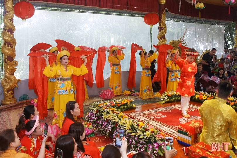 30 thanh đồng, cung văn cả nước tham gia Liên hoan Thực hành tín ngưỡng thờ Mẫu tại Hà Tĩnh