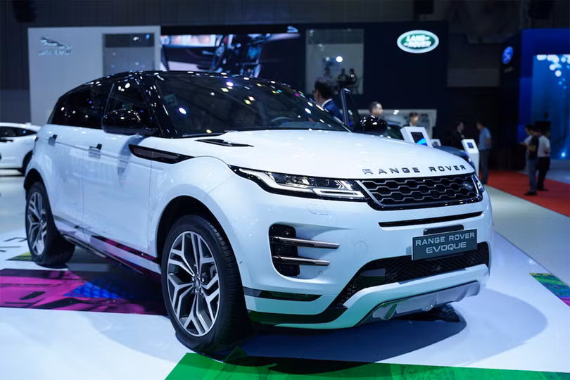 Dàn xe thể thao Jaguar Land Rover tại Triển lãm Ô tô Việt Nam 2019