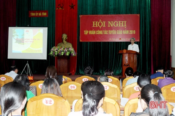 Hà Tĩnh cập nhật kiến thức cho hơn 250 cán bộ tuyên giáo