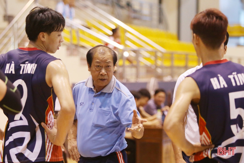 Màn so tài đỉnh cao giữa tuyển bóng chuyền Việt Nam và CLB bóng chuyền Hà Tĩnh