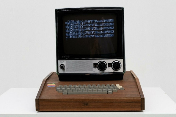 Máy tính Apple đời cổ có giá 1,75 triệu USD trên Ebay