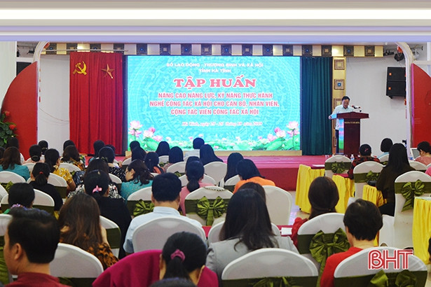 Trang bị kỹ năng hành nghề cho người làm công tác xã hội ở Hà Tĩnh