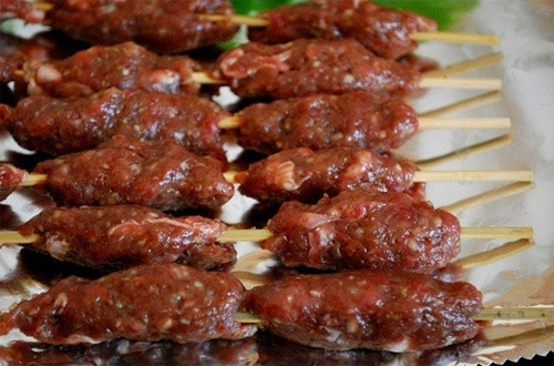 Phát thèm với bò nướng sả thơm phức, càng ăn càng mê
