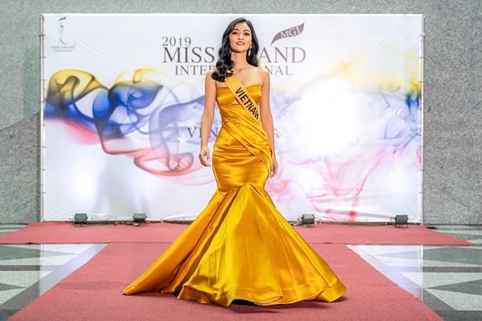 Hành trình Kiều Loan vào top 10 Miss Grand