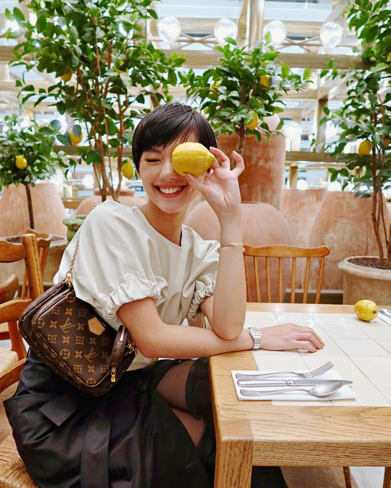 Dàn sao Việt gợi ý trang phục xuống phố mùa thu