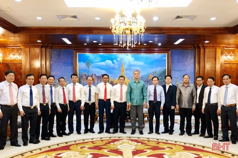 Tạo thuận lợi cho lao động Hà Tĩnh làm ăn, sinh sống ở Thủ đô Viêng Chăn