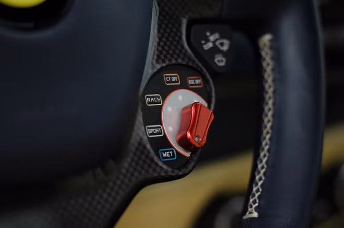 Ferrari 488 Spider đầu tiên tại Việt Nam - “ngựa chứng” một thời