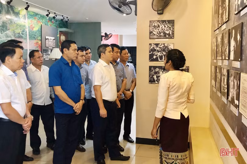 Chủ tịch UBND tỉnh Hà Tĩnh thăm các công trình, dự án ở nước bạn Lào