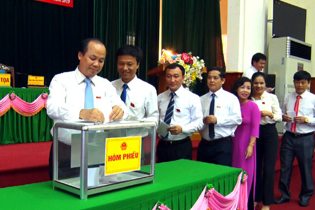 Ông Nguyễn Hoài Sơn giữ chức Chủ tịch UBND Thị xã Kỳ Anh