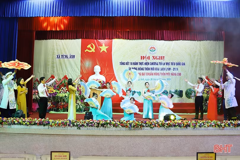 Quê hương cố Tổng Bí thư Trần Phú đón nhận bằng xã đạt chuẩn nông thôn mới nâng cao