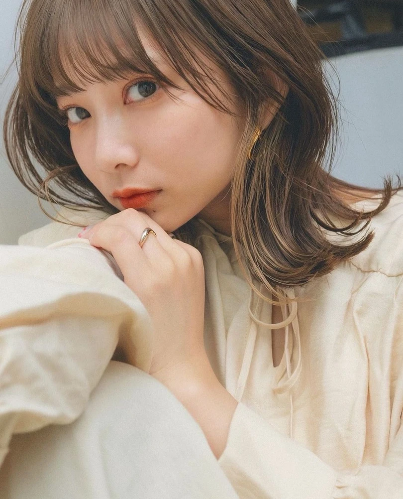 4 kiểu tóc ngắn siêu sang cho nàng U30, cắt xong mặt nhỏ đi tóc dày hơn thì tội gì không 