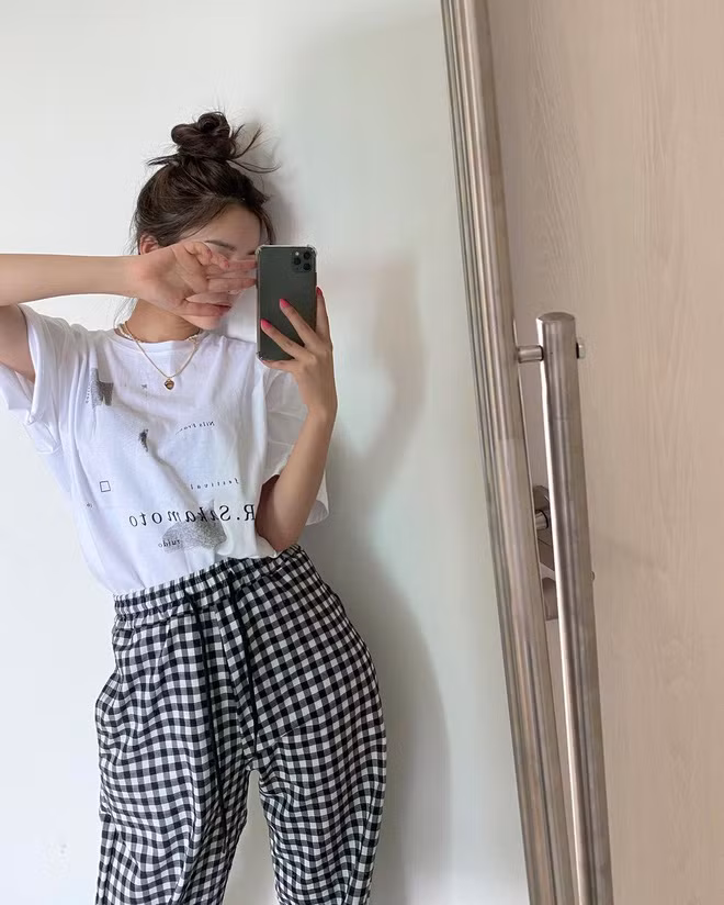 Tội gì phải xõa tóc rồi mướt mải mồ hôi trong ngày nóng 40 độ, vẫn có ít nhất 4 kiểu vừa xinh vừa mát giúp bạn giải nhiệt đây này - 2