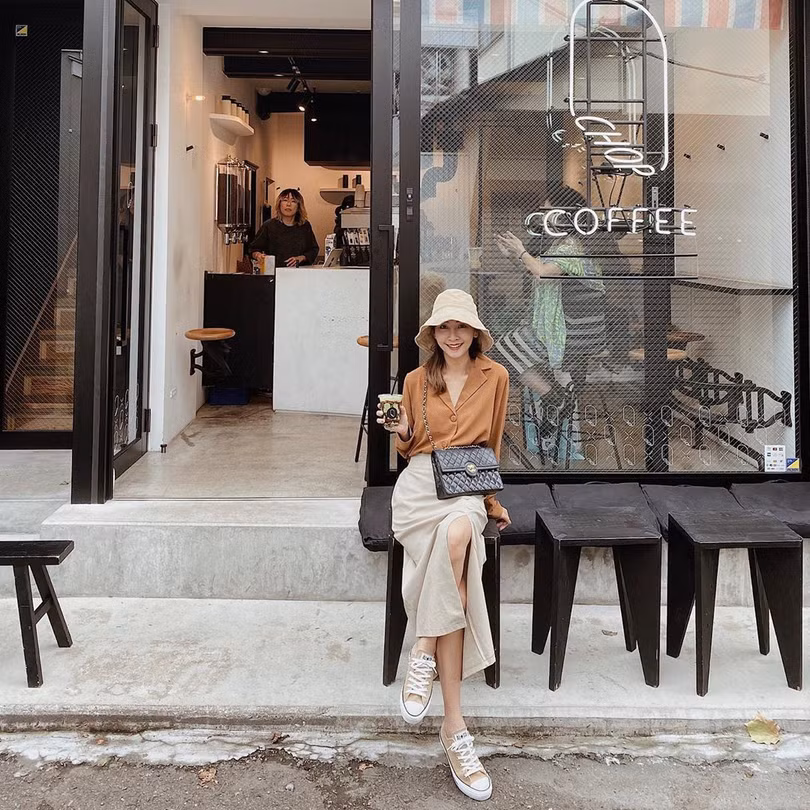 5 mẫu áo sơ mi đang chiếm sóng Thu 2019, mau tậu gấp để 