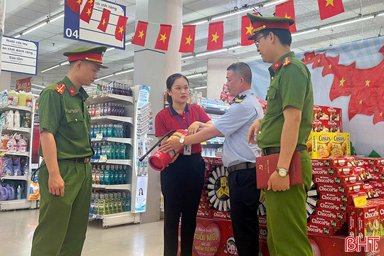 Kiểm soát hỏa hoạn tại các chợ, trung tâm thương mại dịp Tết Nguyên đán