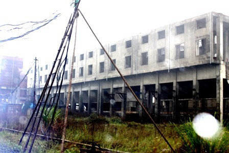 Phần lớn các hạng mục xây dựng trong cụm công nghệ chính đang còn dang dở