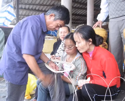 Phát triển nghề đan lát ở xã Kỳ Thư - Kỳ Anh