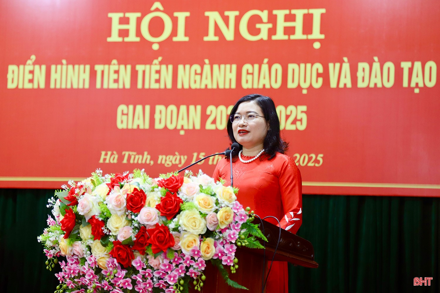 Giám đốc Sở GD&ĐT Hà Tĩnh Nguyễn Thị Nguyệt phát động phong trào thi đua giai đoạn 2025-2030. bqbht_br_img-4210-copy.jpg
