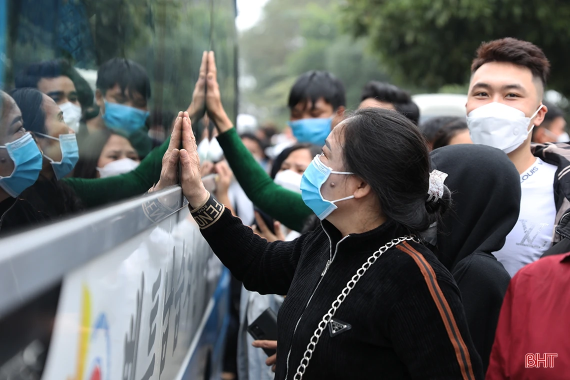 Phó Bí thư Thường trực Tỉnh ủy Trần Thế Dũng dự ngày hội tòng quân ở TX Kỳ Anh