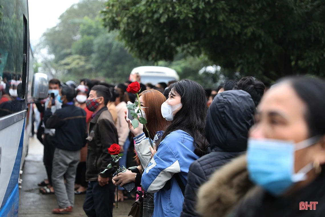 Phó Bí thư Thường trực Tỉnh ủy Trần Thế Dũng dự ngày hội tòng quân ở TX Kỳ Anh