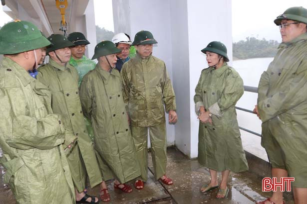 Xả tràn hồ Ngàn Trươi cần đảm bảo an toàn cho vùng hạ du Vũ Quang