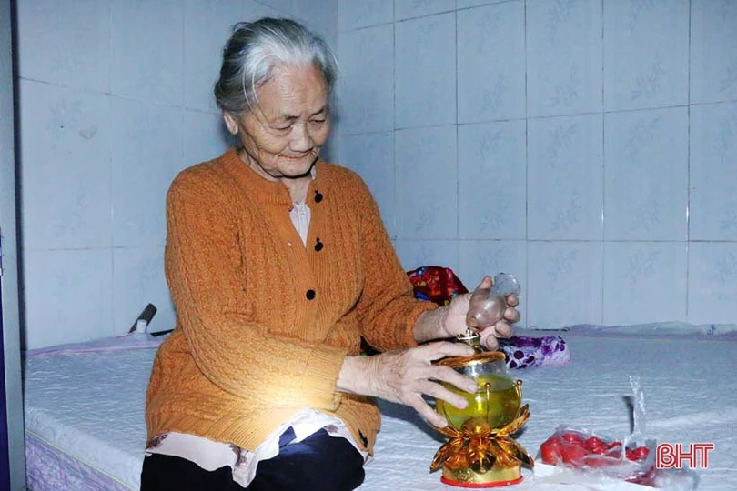 “Nhật ký chạy lũ” của vợ chồng ông lão ngoài 80 tuổi ở Hà Tĩnh