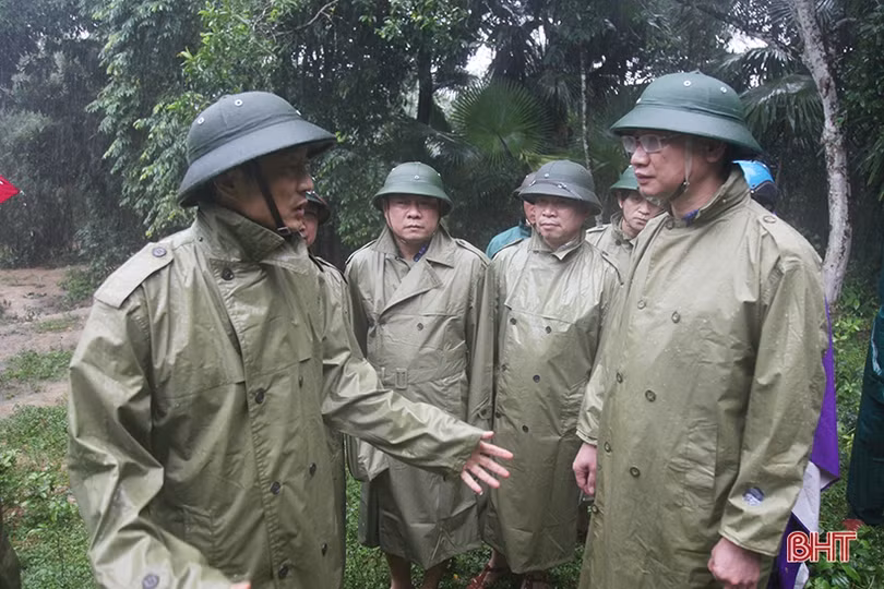 Tuyệt đối không để người dân đã được sơ tán quay lại nhà trong vùng có nguy cơ sạt lở