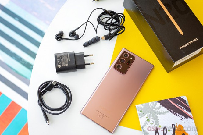 Trong khoảng 30 triệu nên mua điện thoại nào?