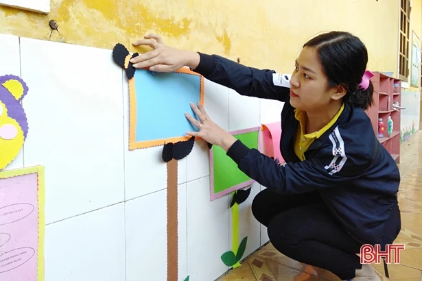 Ấm áp buổi học đầu tiên sau 1 tuần gián đoạn ở vùng tâm lũ Hà Tĩnh