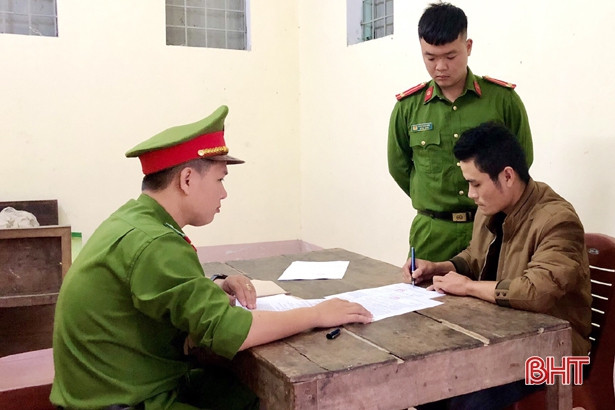 Nam thanh niên ở Đức Thọ xông vào nhà chém cụ ông trọng thương 