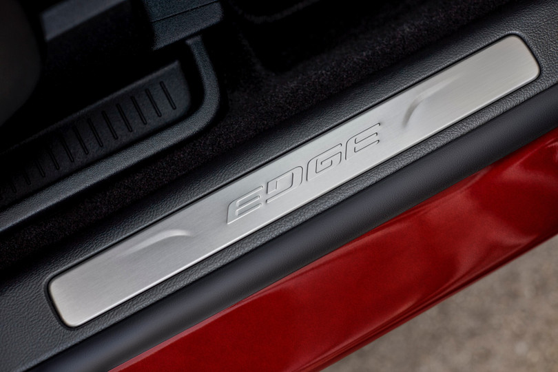 Ford Edge 2021 nâng cấp công nghệ, cạnh tranh Kia Sorento ảnh 4 Ford Edge 2021 nâng cấp công nghệ, cạnh tranh Kia Sorento