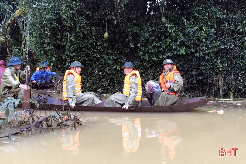 Kịp thời động viên Nhân dân khắc phục khó khăn, ổn định cuộc sống