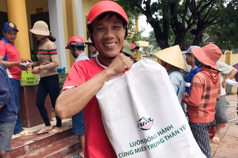 Huda chung tay giúp đỡ miền Trung, gửi tặng 5.000 phần quà về vùng tâm lũ