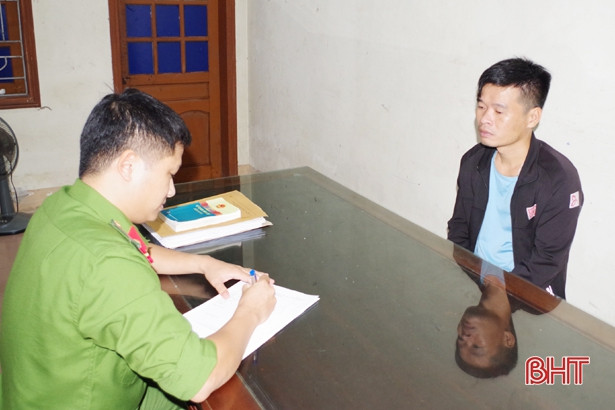 Lời qua tiếng lại, về nhà lấy kiếm chém bạn nhậu trọng thương