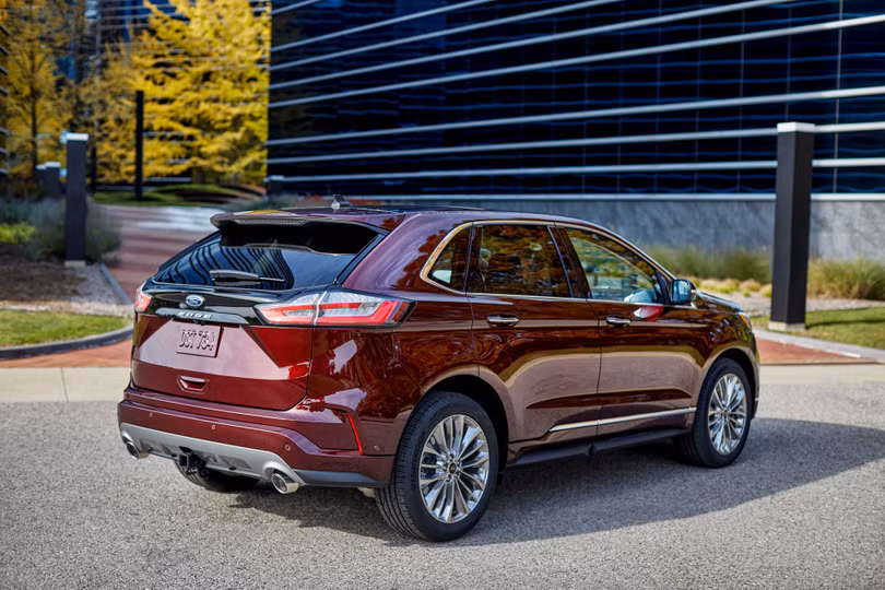 Ford Edge 2021 nâng cấp công nghệ, cạnh tranh Kia Sorento