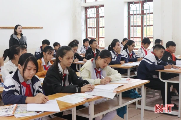 Nhiều trường học ở Hà Tĩnh thiếu cơ sở vật chất sau lũ