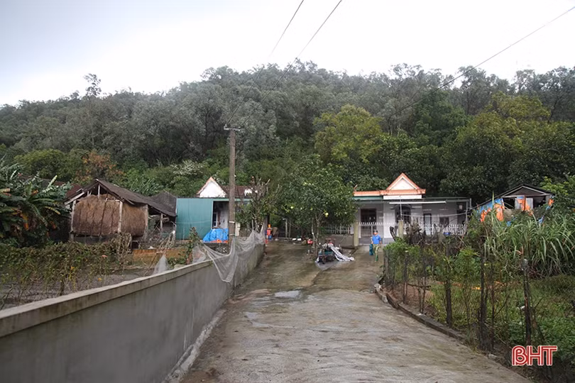 Tuyệt đối không để người dân đã được sơ tán quay lại nhà trong vùng có nguy cơ sạt lở