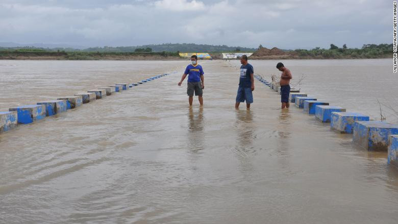 Philippines căng mình chuẩn bị đón bão mạnh nhất thế giới Goni
