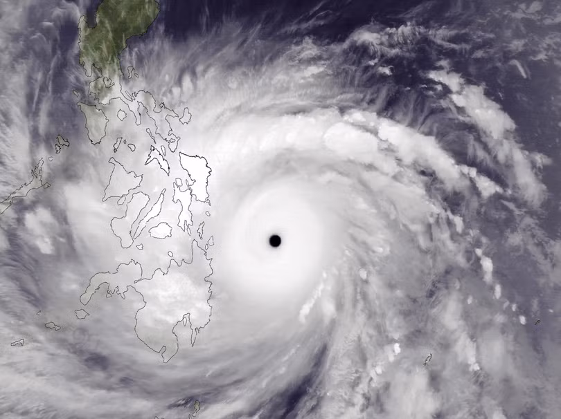 Bão số 9 vừa vào bờ, Biển Đông lại chuẩn bị đón bão lớn Goni