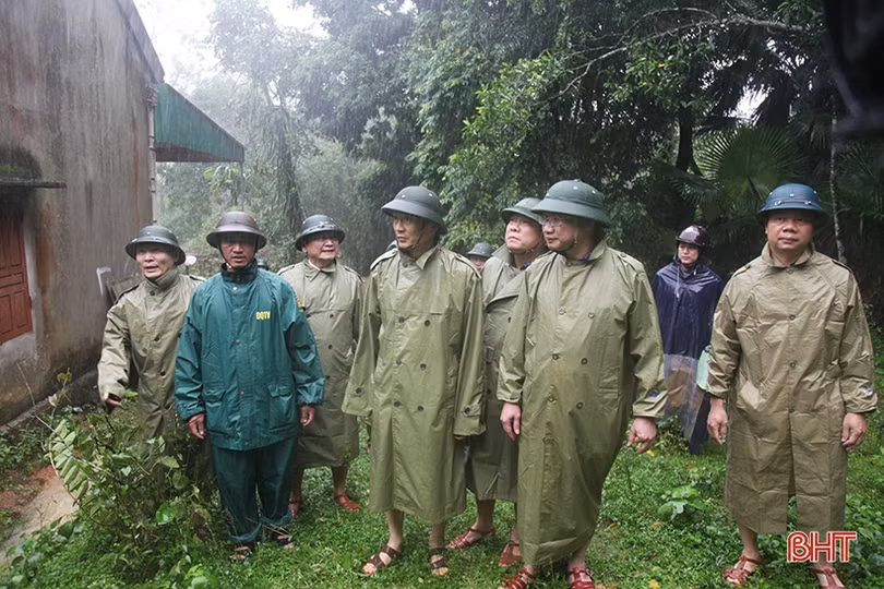 Tuyệt đối không để người dân đã được sơ tán quay lại nhà trong vùng có nguy cơ sạt lở