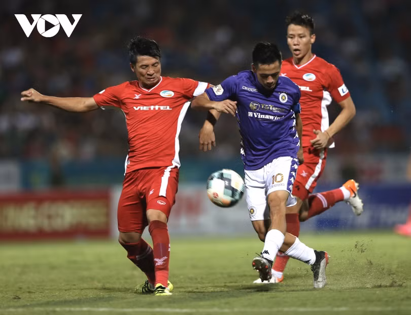 Cuộc đua tứ mã tới chức vô địch V-League: Khúc cua định mệnh!