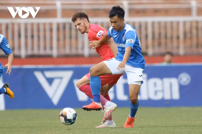 Cuộc đua tứ mã tới chức vô địch V-League: Khúc cua định mệnh!