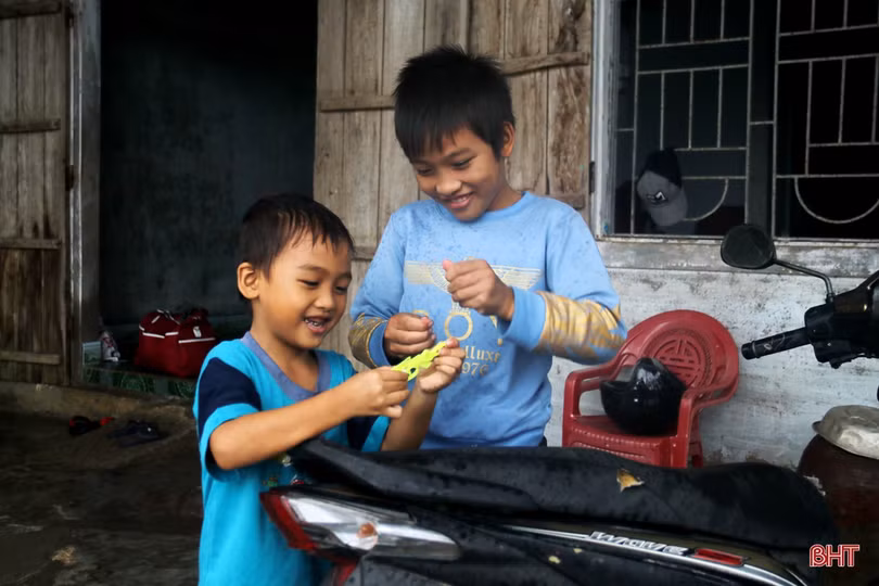 TX Kỳ Anh sơ tán khẩn cấp 583 hộ dân, đảm bảo an toàn trước hoàn lưu bão số 9