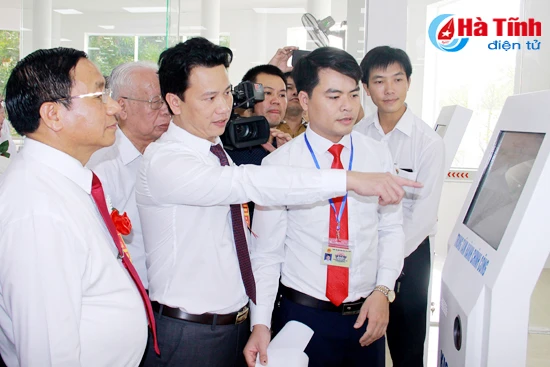 Khai trương Trung tâm hành chính công tỉnh Hà Tĩnh
