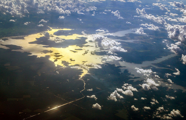 bay tren nhung dong song viet