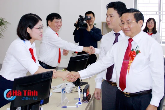 Khai trương Trung tâm hành chính công tỉnh Hà Tĩnh