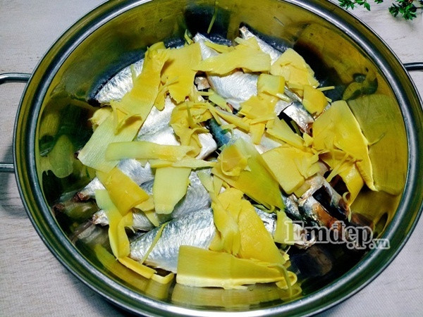 troi mua lam noi ca nuc kho mang dam da ca nha ngon com